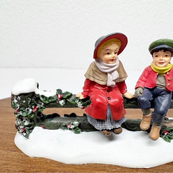 Vtg Retired Dept 56 Holly Split Rail Fence with Children Village Accessories - Picture 2 of 16